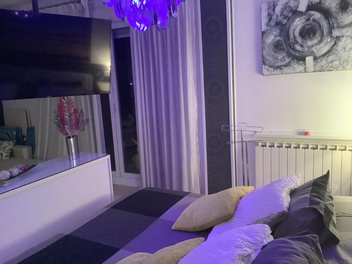 Atico Rilque, Apartamentos Independientes Con Jacuzzi Privado Y Terraza En ロンダ エクステリア 写真