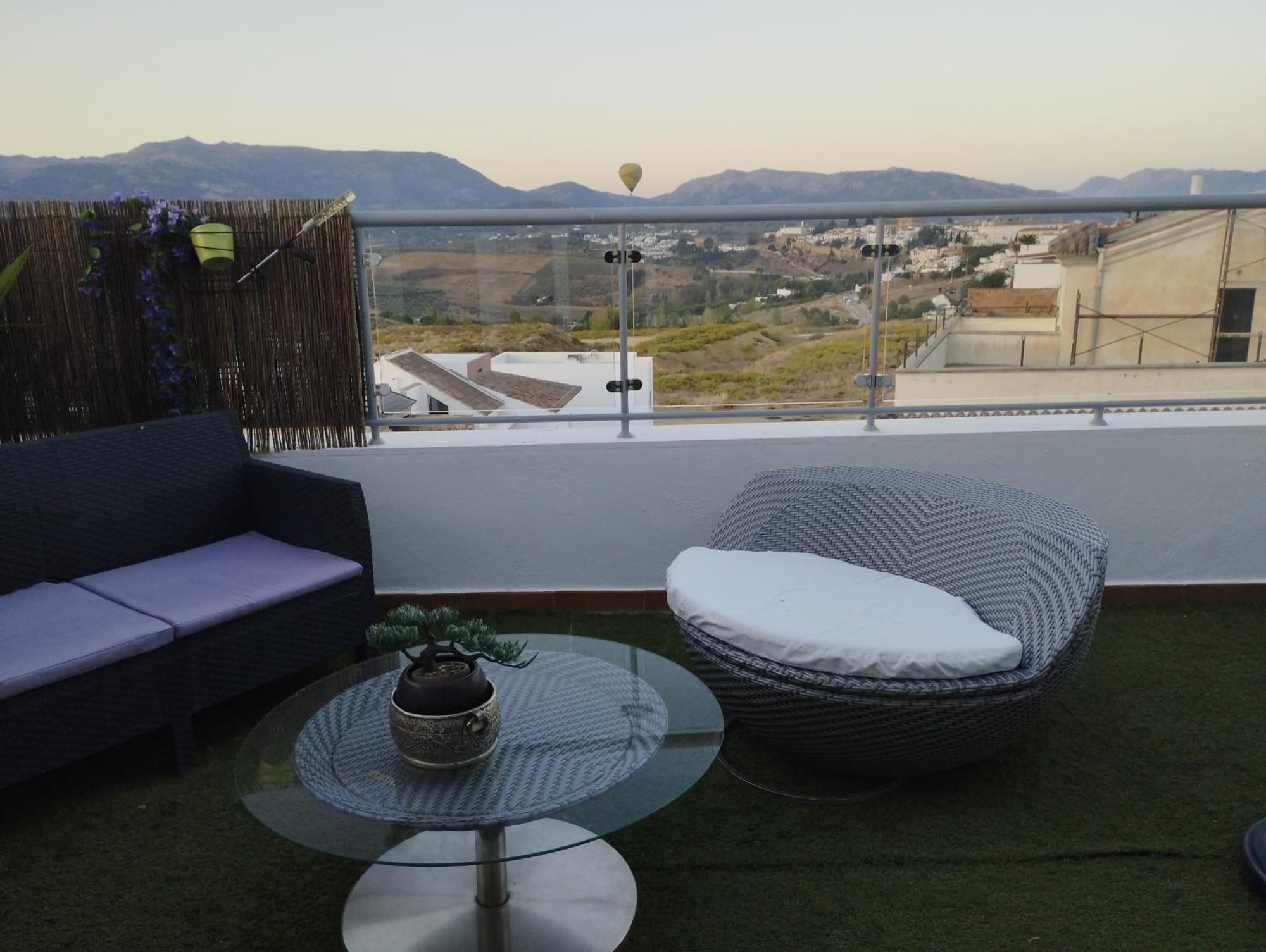 Atico Rilque, Apartamentos Independientes Con Jacuzzi Privado Y Terraza En ロンダ エクステリア 写真